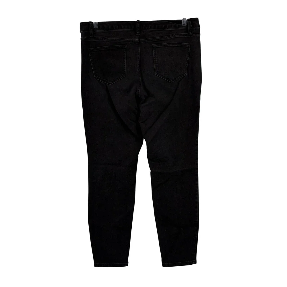Nine West Cigarette Fit Skinny Leg Jeans Size 16/33 Black Denim